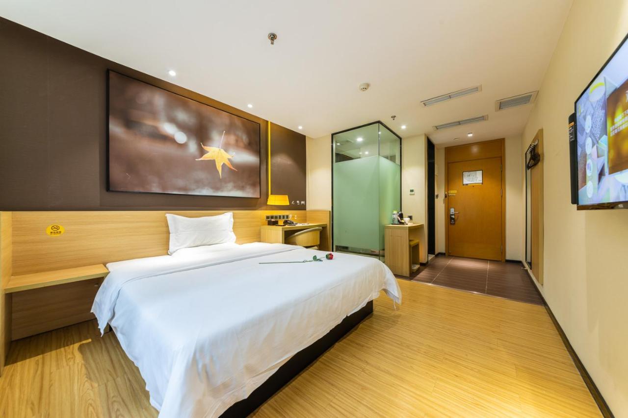 Iu Hotel Chongqing Jiefangbei Buitenkant foto