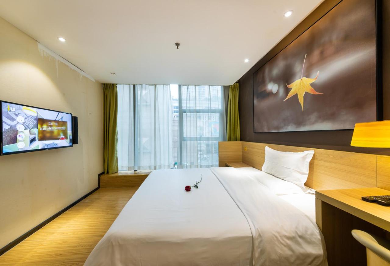 Iu Hotel Chongqing Jiefangbei Buitenkant foto