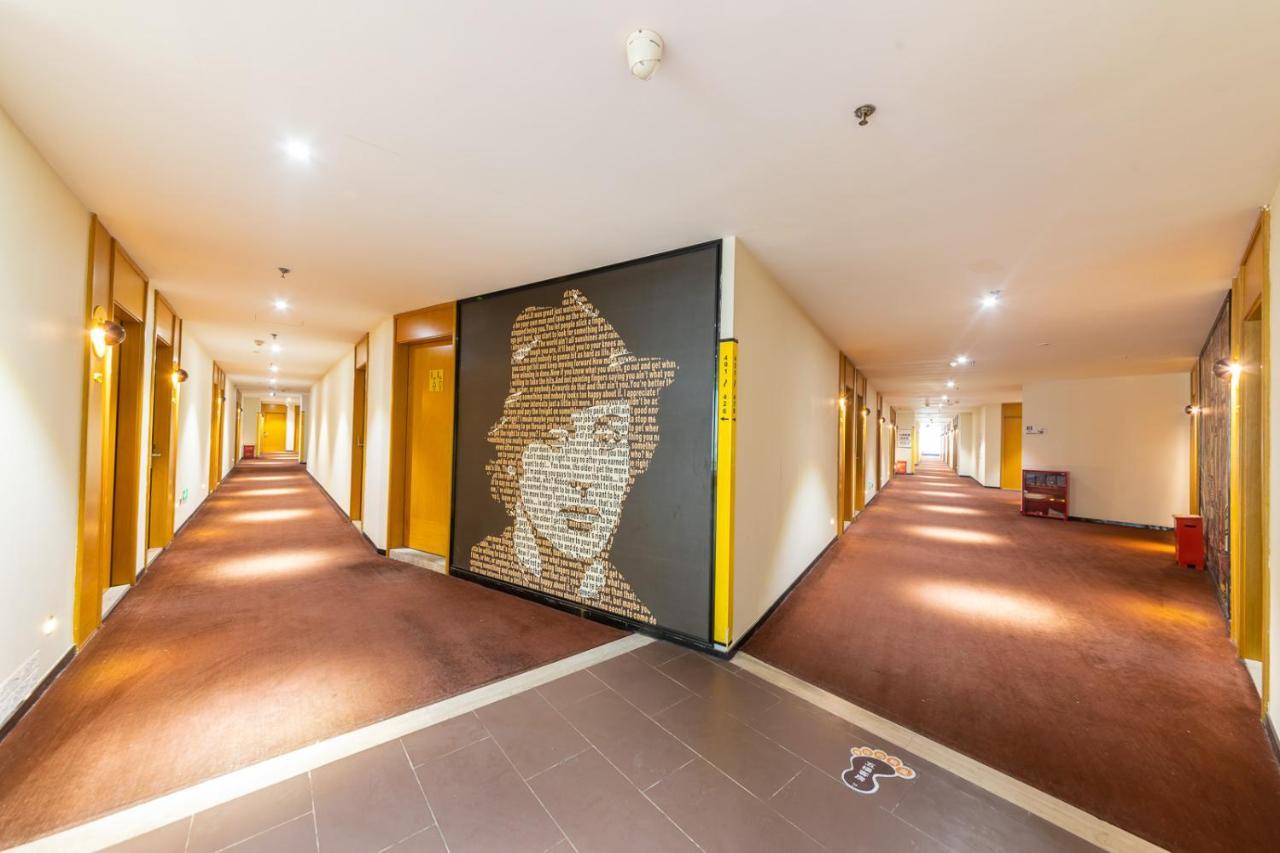 Iu Hotel Chongqing Jiefangbei Buitenkant foto